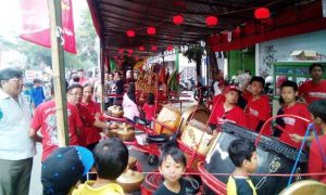 Kolaborasi Dua Budaya Berbeda, Tampilkan Liong Terpanjang di Indonesia