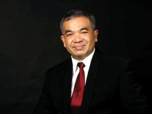 Raih Doktor di Fikom Unpad, Aqua Dwipayana Luncurkan Buku Baru