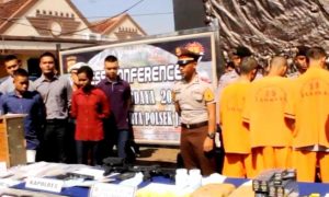 Polisi Buru Sindikat Narkoba