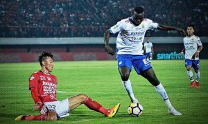 Persib Diimbangi 10 Pemain Bali United