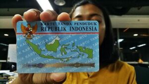 Puluhan Transgender di Cimahi Sudah Kantongi KTP-el