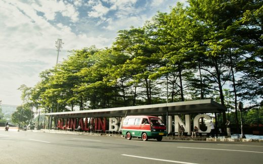 Ilustrasi area transportasi publik di Bandung Barat