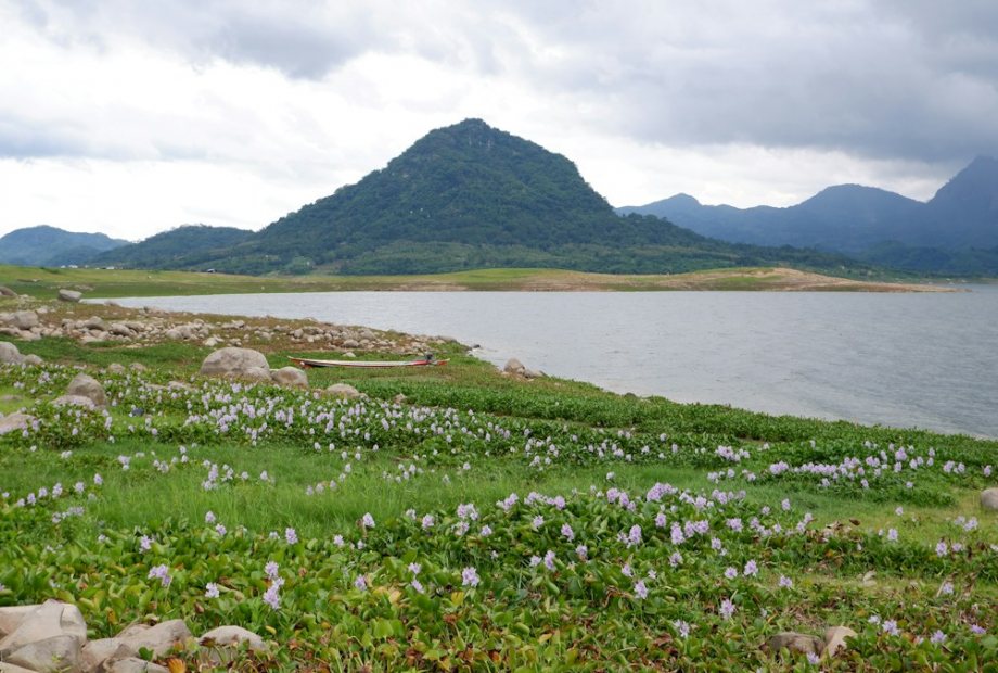 Ilustrasi waduk di Jawa Barat. Foto Unsplash/Inna Safa.